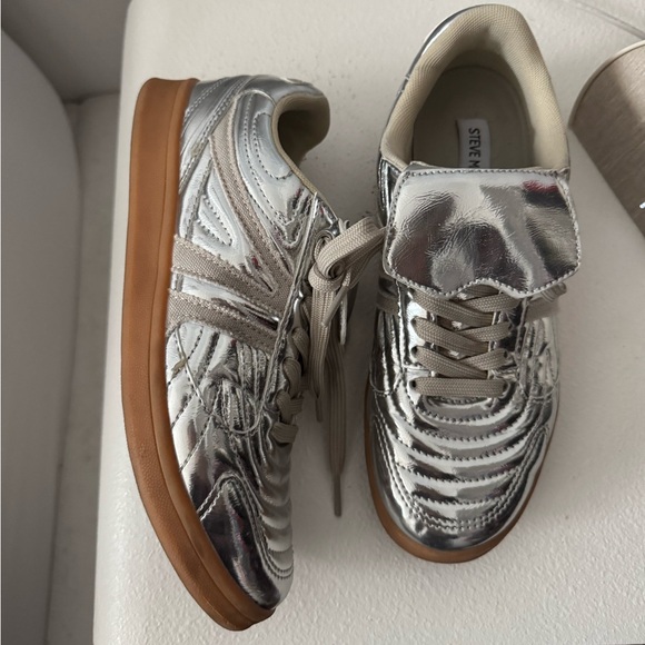 Silver Metallic Sneakers with Tan Soles - Picture 4 of 5